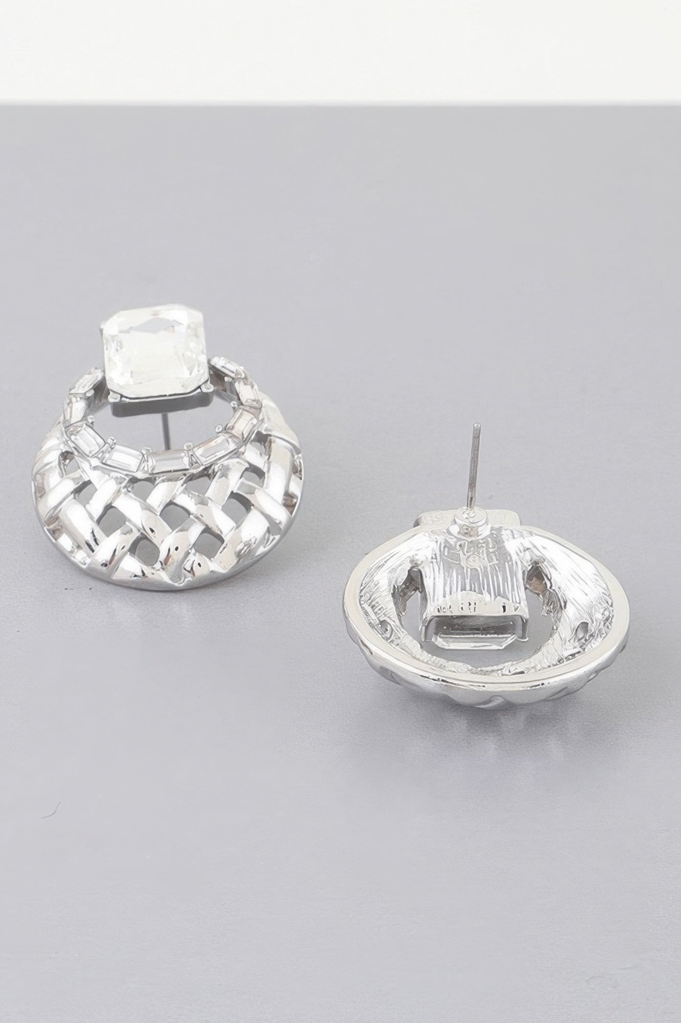 Chic Form Earrings - Goddess Vibes