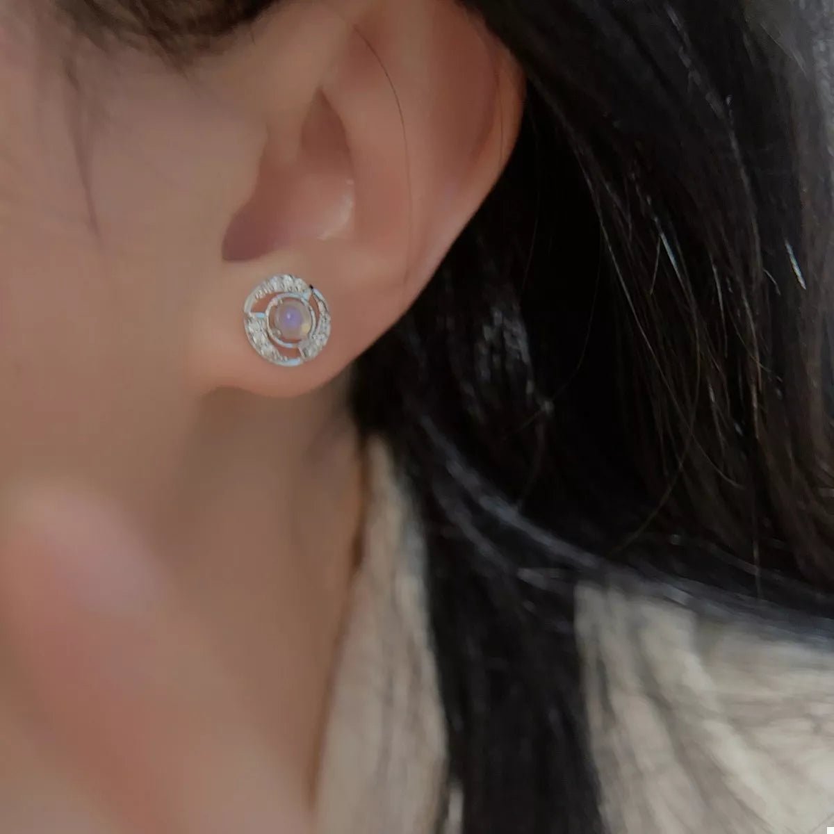 925 Sterling Silver Moonstone Stud Earrings - Goddess Vibes