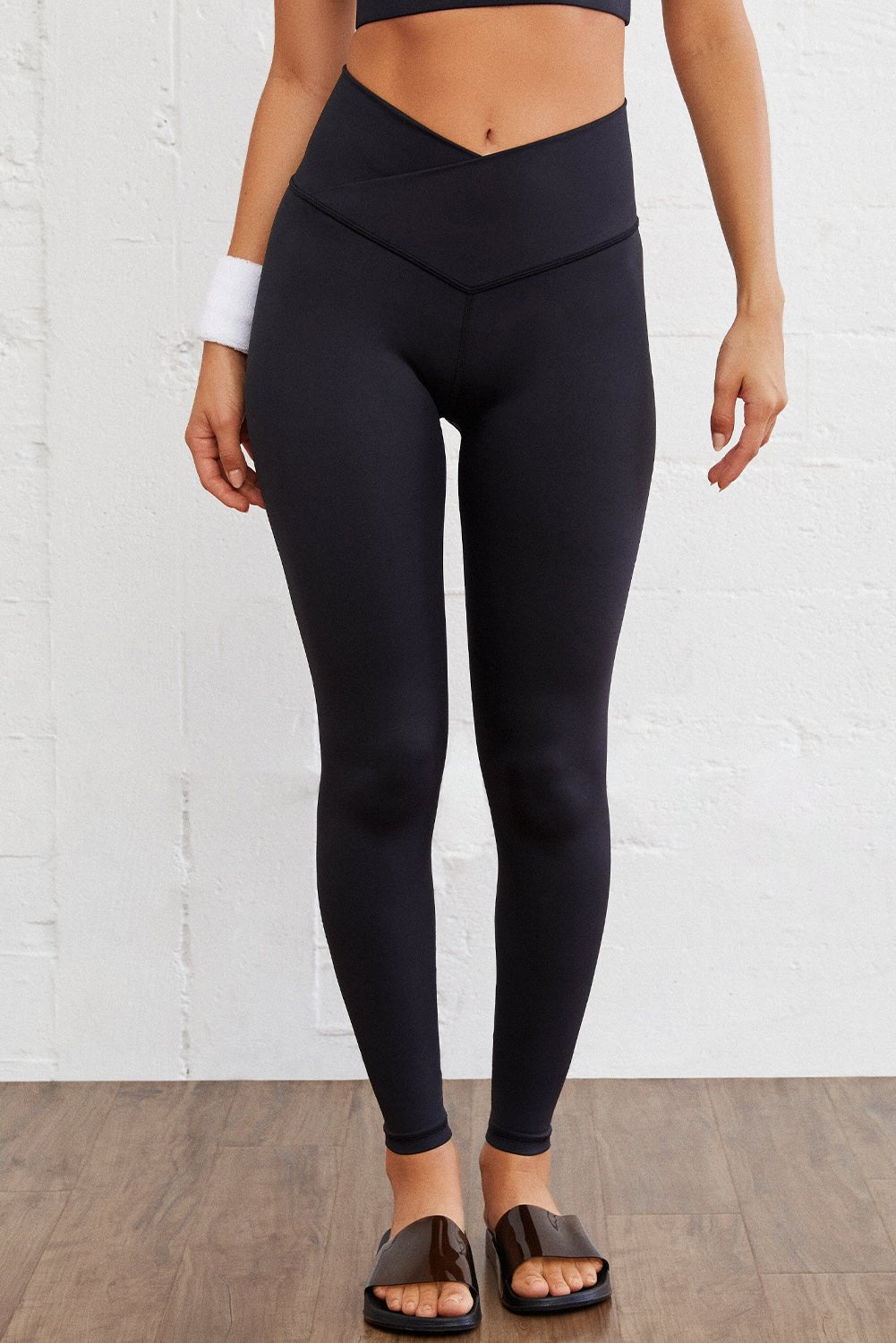Black Arched Waist Seamless Active Leggings - Goddess Vibes