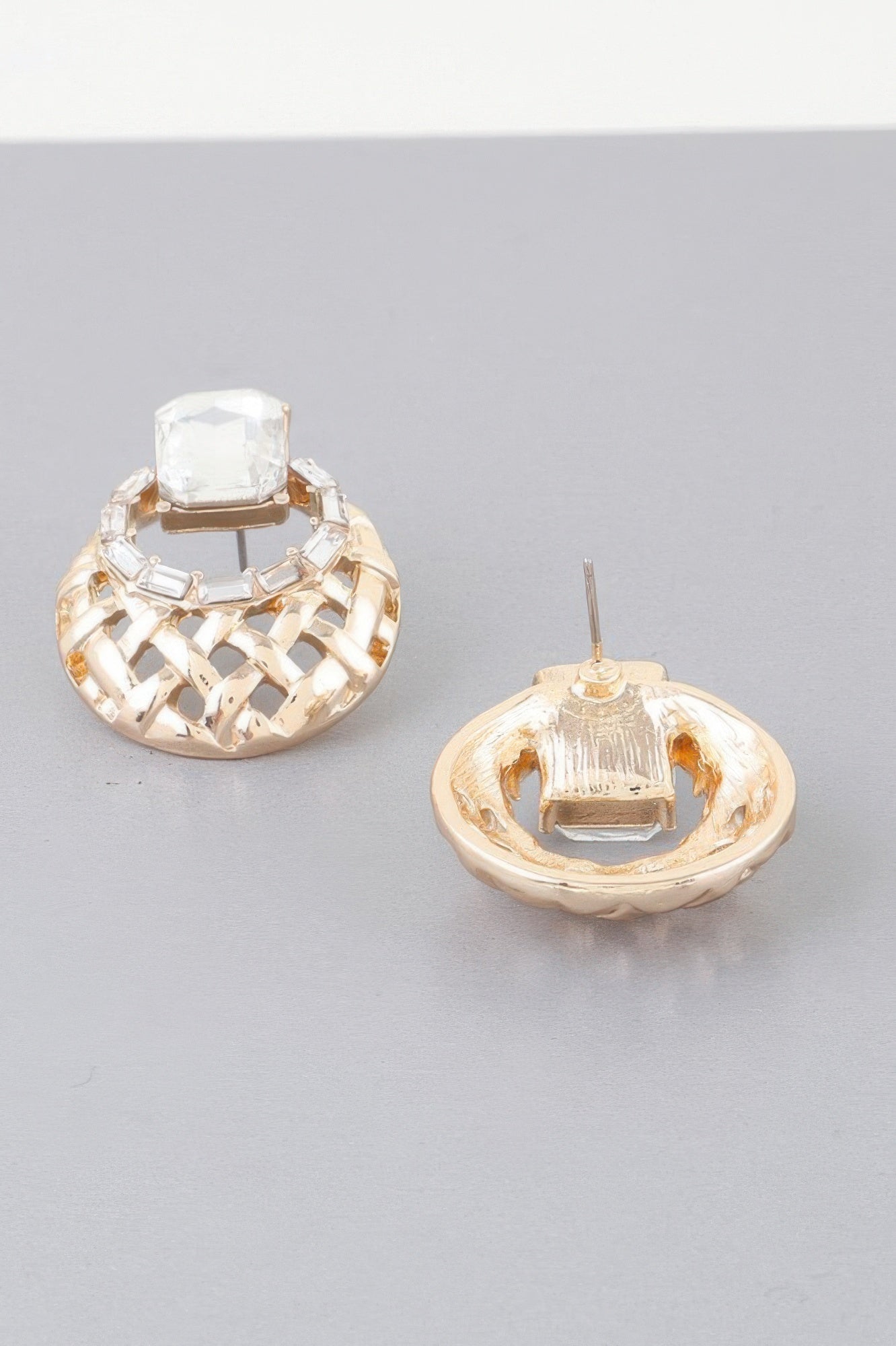 Chic Form Earrings - Goddess Vibes