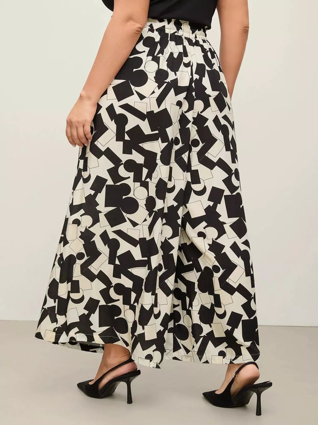 Plus Size Abstract Print Wide Leg Pants - Crowned Energy CO.